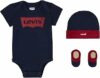 Levi’s Classic Batwing Infant Hat Bodysuit Bootie Set 3pc Tutina per Bambino e Neonato Unisex-Bimbi – B0844XF278