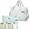 Suavinex, Borsa cambio bambino con cosmetici: Gel detergente delicato 300 ml + Latte idratante 300 ml + Crema per il cambio 75 ml + Salviette 60 unità. Regalo di nascita per bambina e bambino, blu – B0FJG18DQ5
