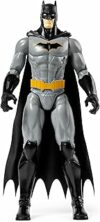 DC Comics BATMAN, Personaggio Batman in Scala 30 cm, con Decorazioni Originali, Mantello e 11 Punti di Articolazione, Giocattoli per Bambini e Bambine, 3+ Anni – B08SBTTV49