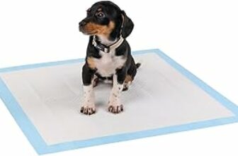 lionto Tappetini per cuccioli e cani, pads di allenamento a 6 strati con strisce adesive, 50 pezzi 60×60 cm, impermeabili grazie all’alta capacità di assorbimento per animali incontinenti, blu/bianco – B0C5RDN8WS