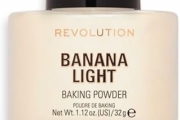 Makeup Revolution, Loose Baking Powder, Prolunga l’usura del trucco, Polvere fissante per il trucco, Banana chiara, per pelli chiare, 32g – B08B36528M